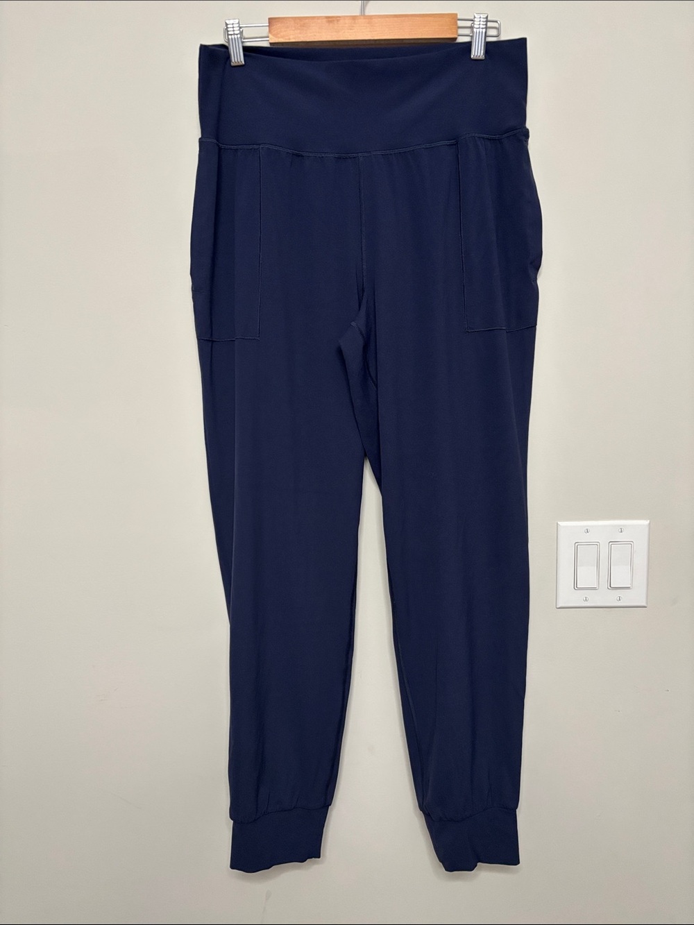 Athleta Navy High-Waist Salutation XL T Tall Jogger Pants